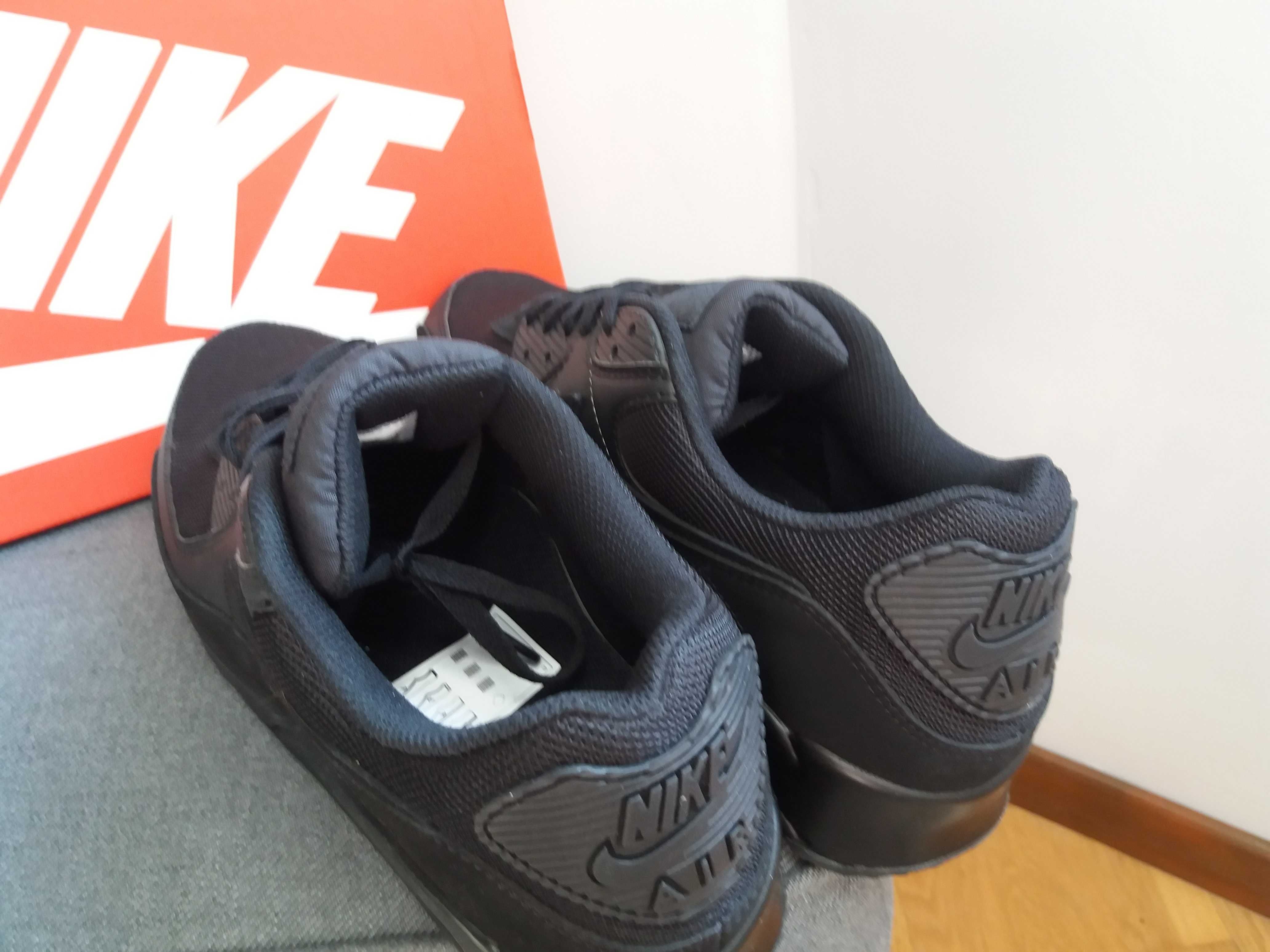 (r Eur 45,5/US 11,5) Nike Air Max 90 Recraft Triple Black CN8490, 003