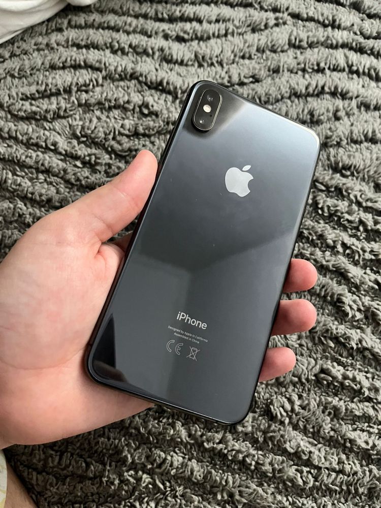 Iphone xs max igual a novo