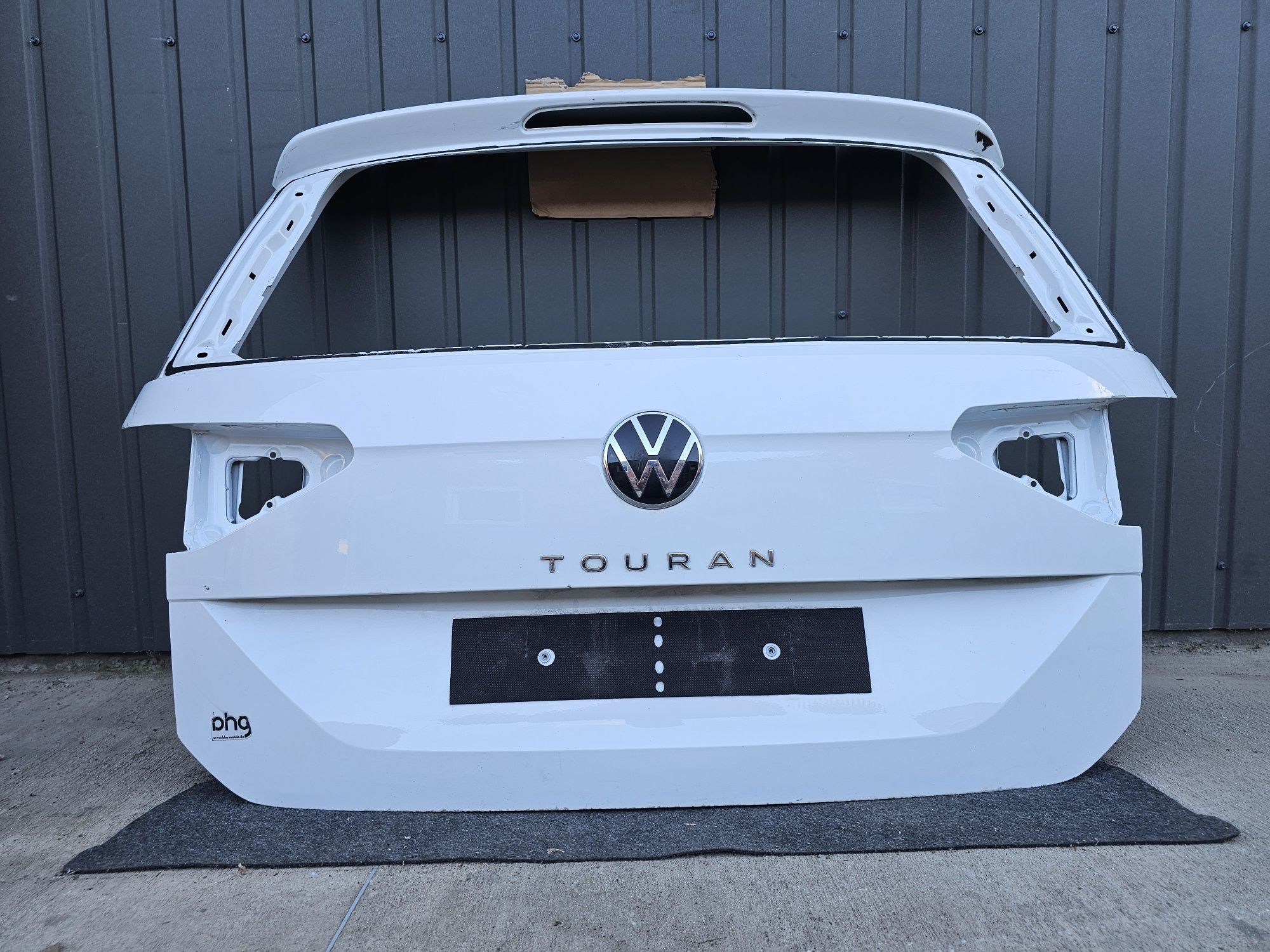 Ляда Крышка багажника Кляпа VW Touran 5TA827445 Тоуран 2019 2021