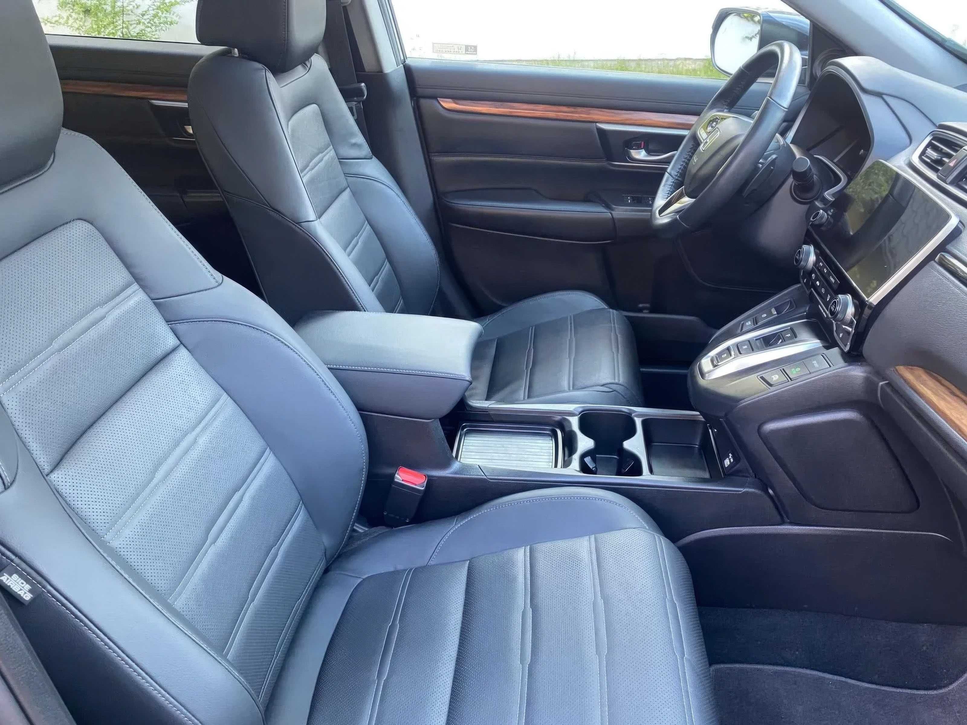 Honda	CR-V Hybrid EX	2022