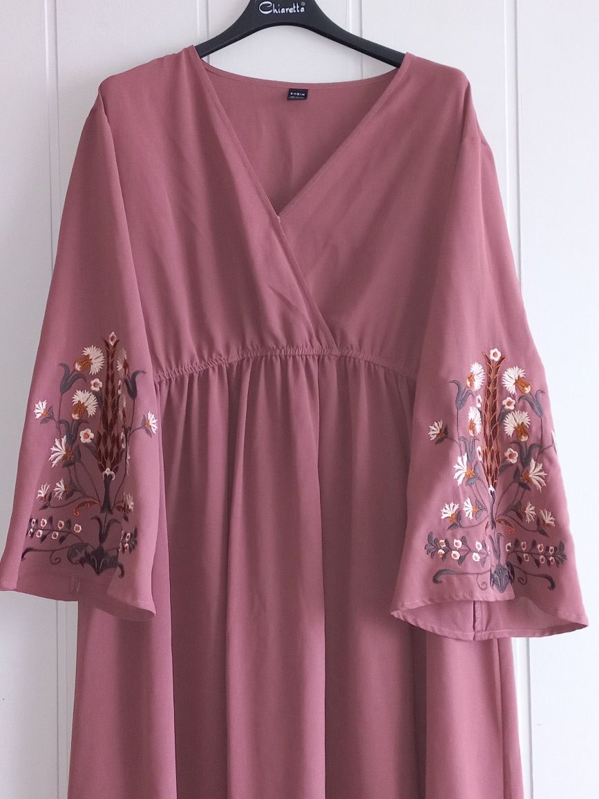 Sukienka Plus size vintage haft 44 XXL