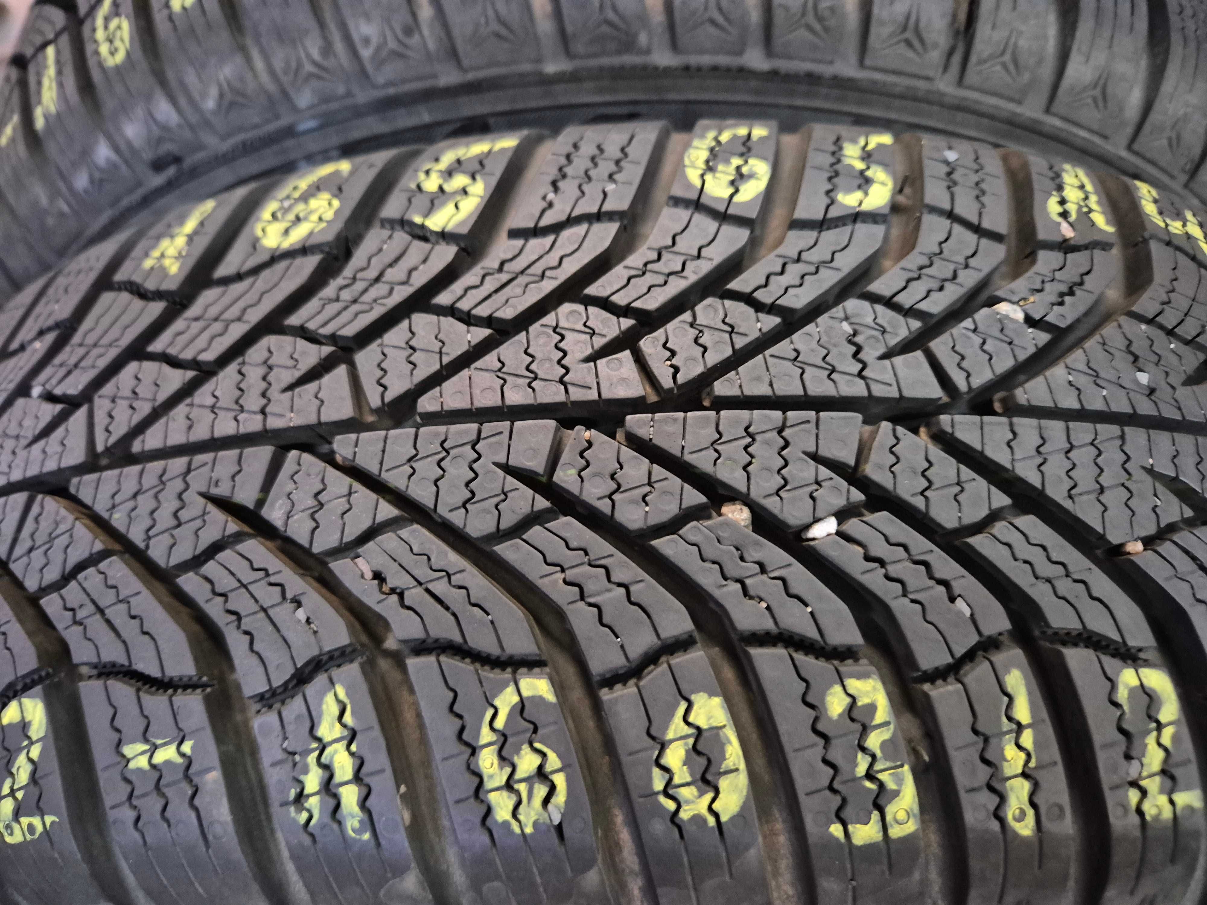 165/65r14 (Z1603/24)006 4szt 8mm Winter Craft WP52 KUMHO 2023r ZIMOWE