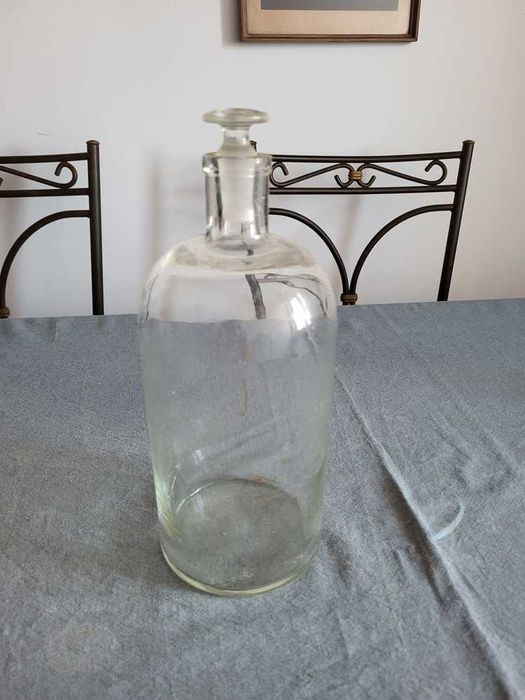 Frasco Antigo em Vidro