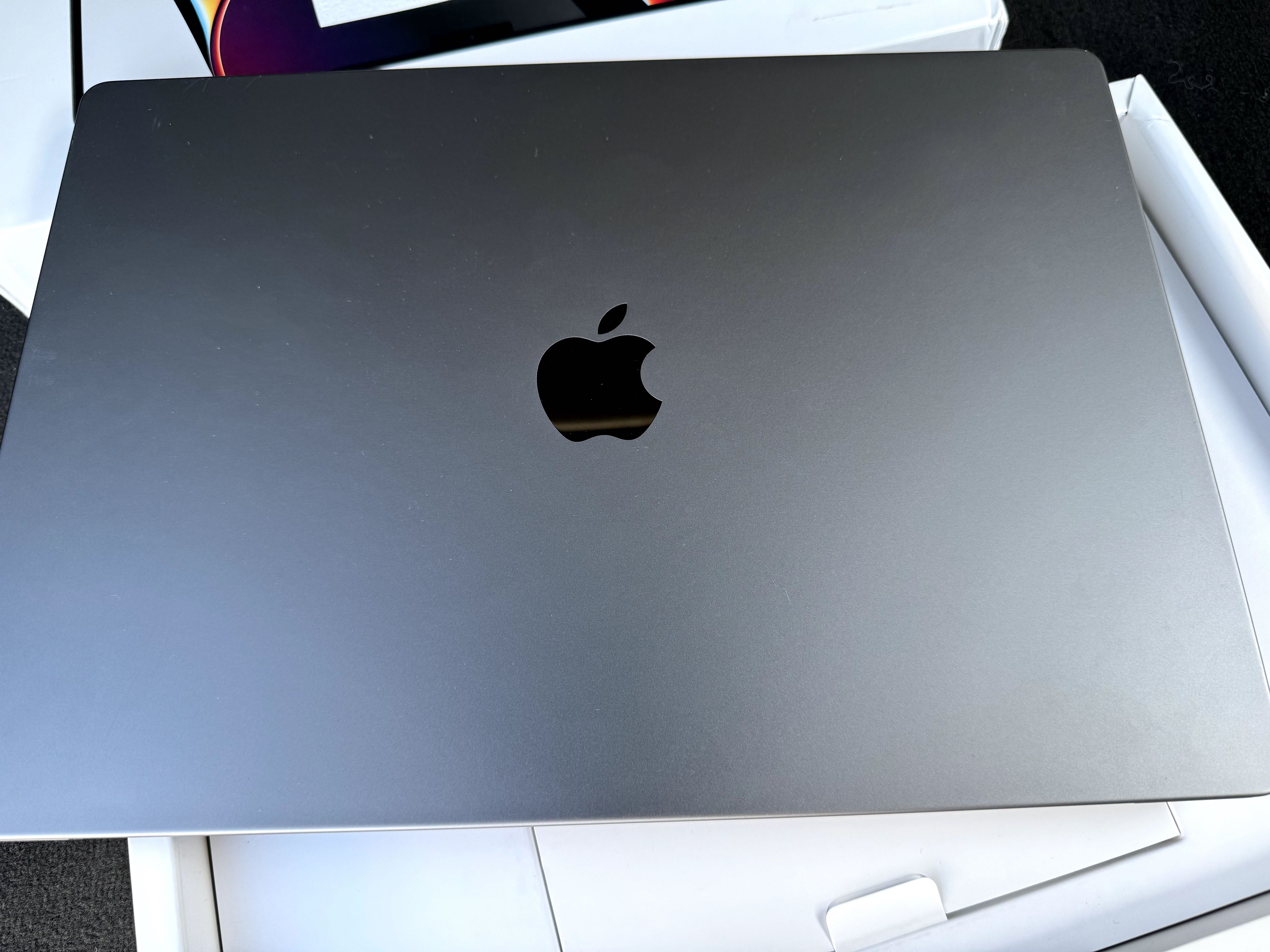 Macbook Pro 16 Mid 2021  mk183  M1 pro 16/512 850$ магазин