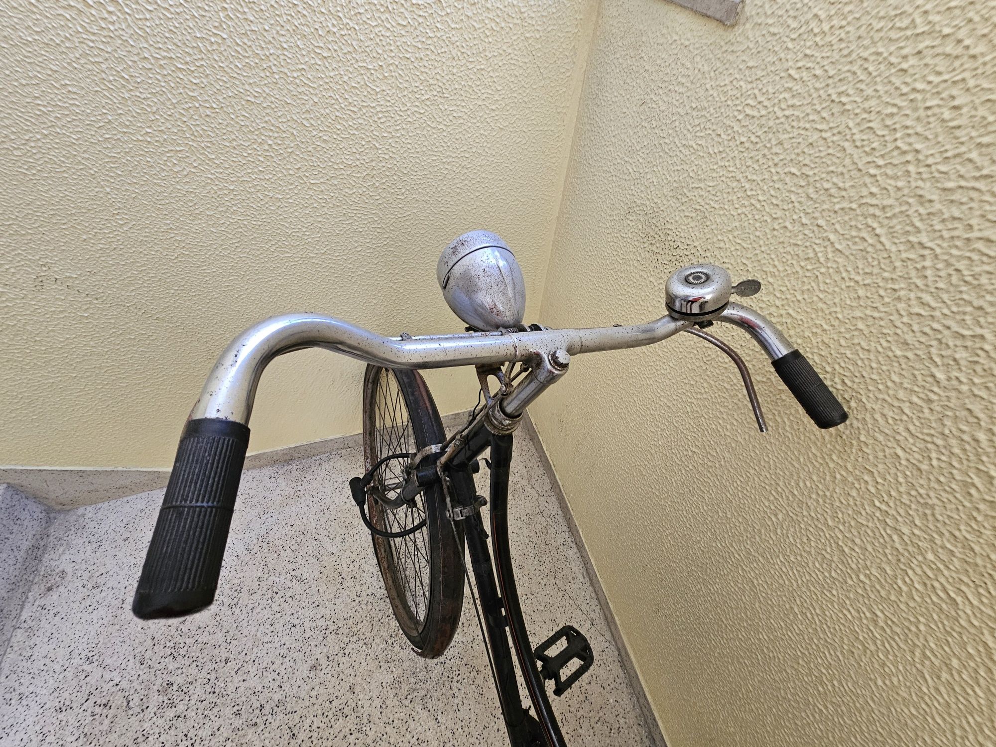 Bicicleta - oferece-se (RESERVADA)