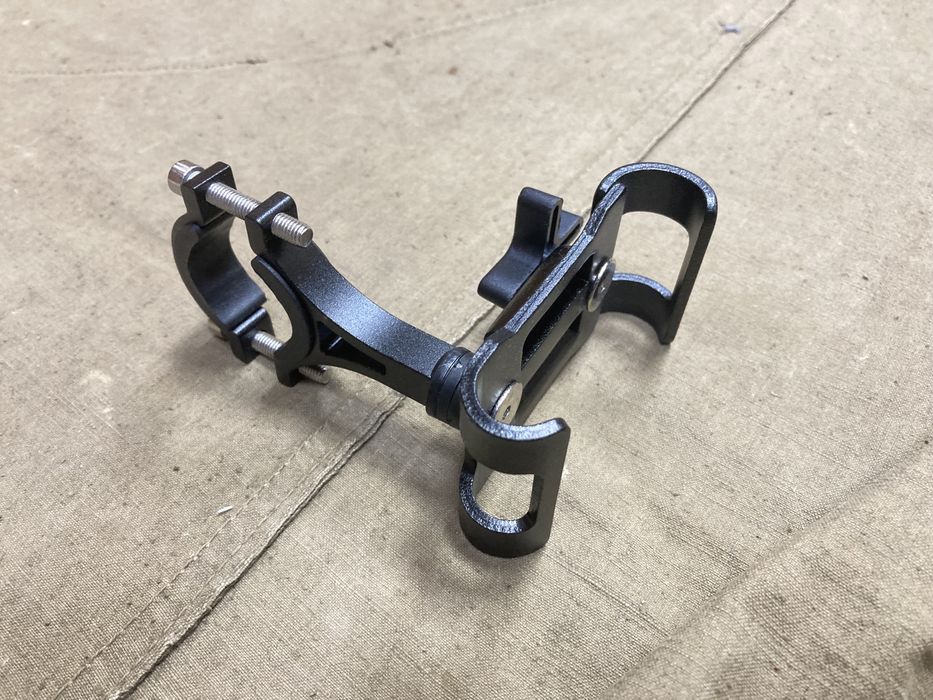 Алюминиевое крепление держатель для телефона на руле