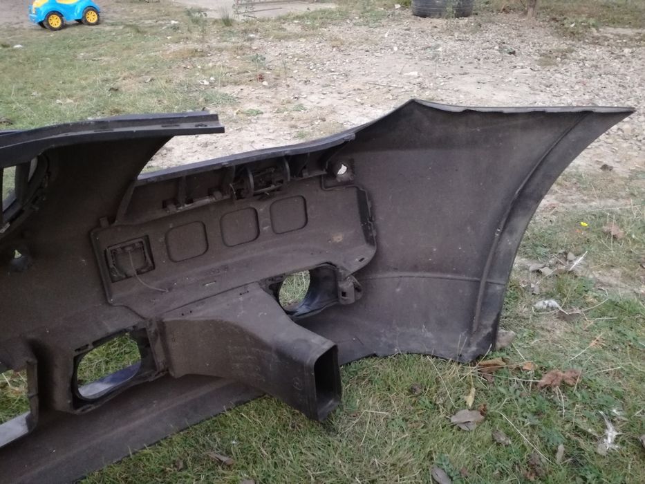 Бампер BMW E60 стан хороший обмін на бампер від е46