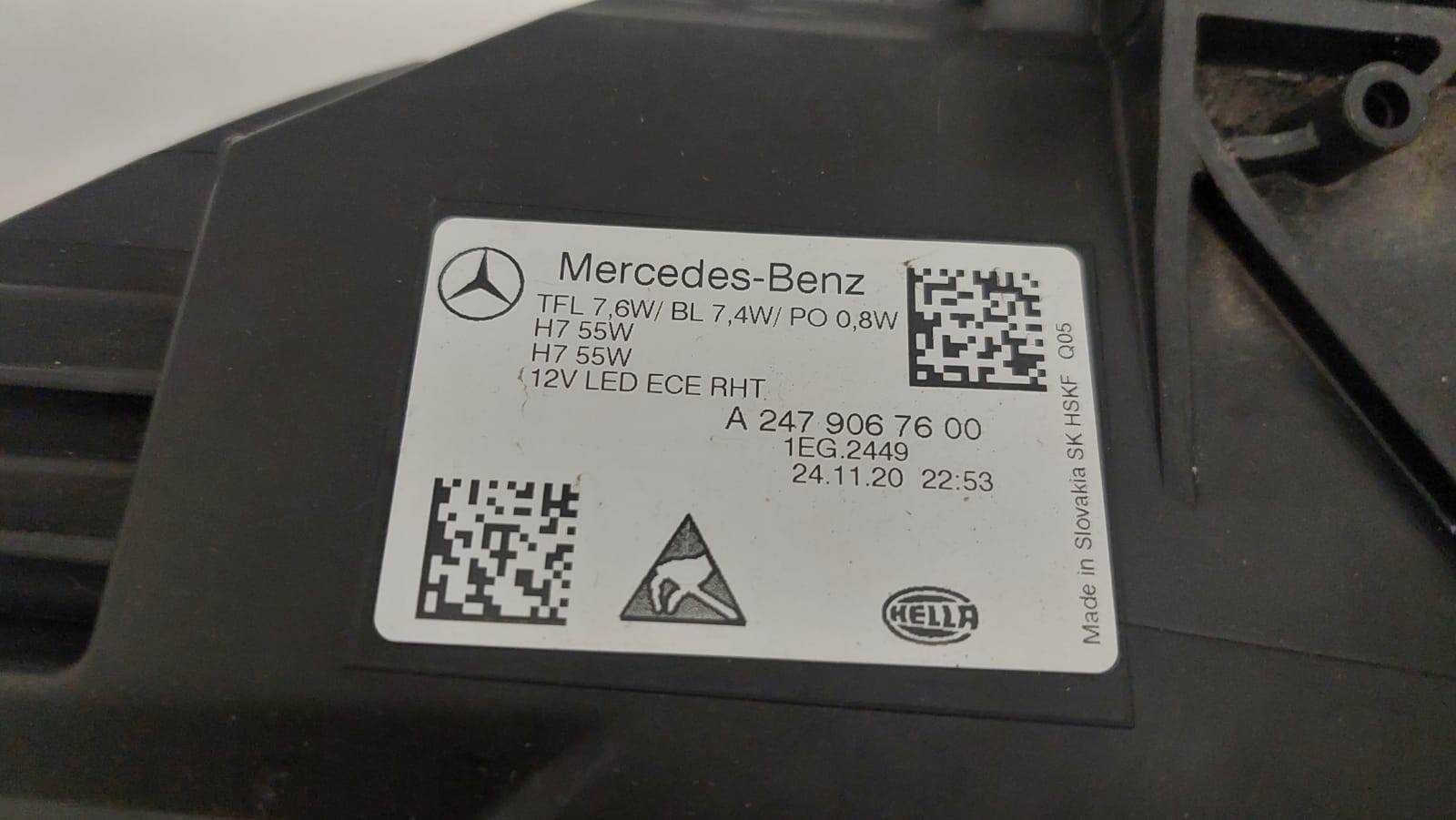 Lampa prawa MERCEDES B-KLASA W247 cała