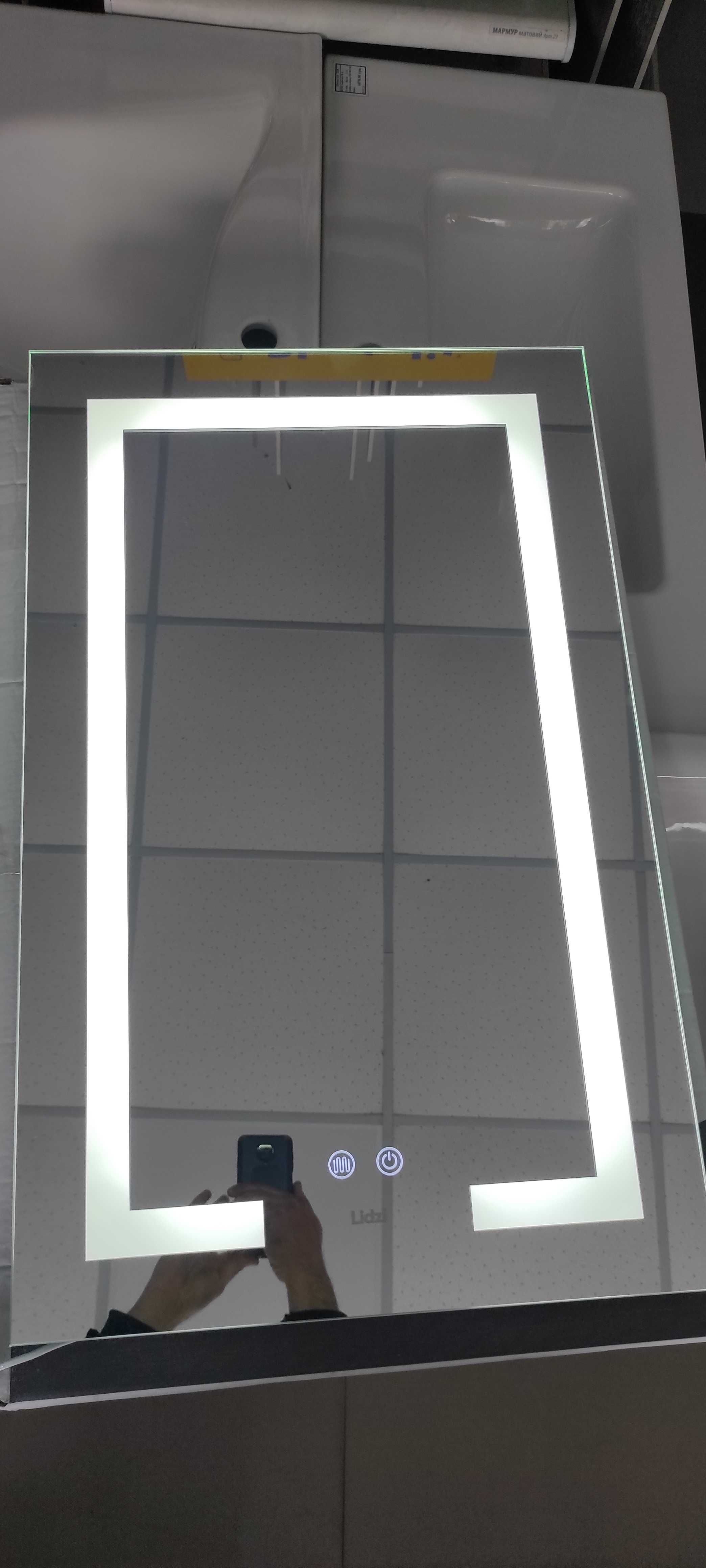Дзеркало LED-підсв. 500х800см, сенсорн. вимк. с-ма антизапотів., димер
