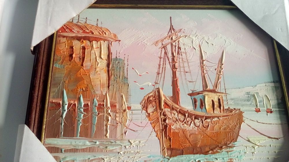 Quadros c/ tela texturada e requintadas peças decorativas em alabastro