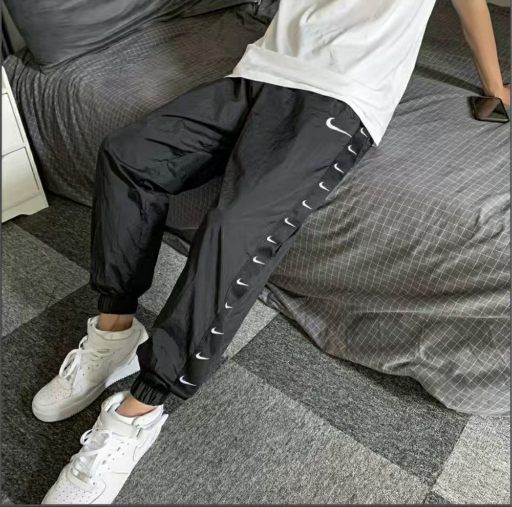 Чоловічі штани Nike M NSW Swoosh Pant