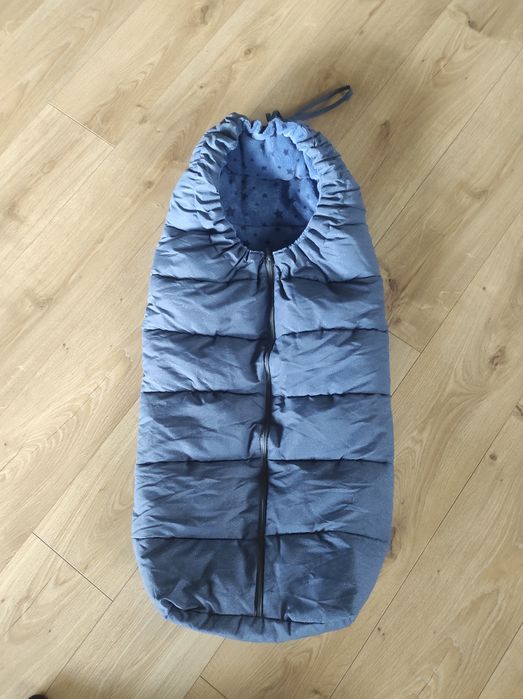 Śpiworek ,ocieplacz do wózka spacerówki