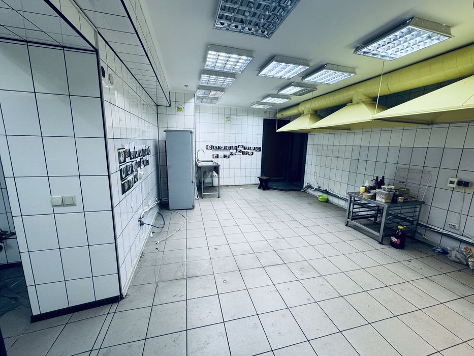 1500$/м² Комерційне приміщення - 310м²