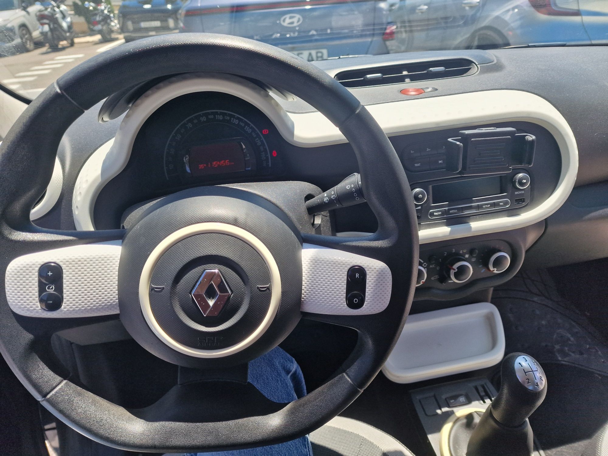 Renault Twingo 1.0 Night8Day