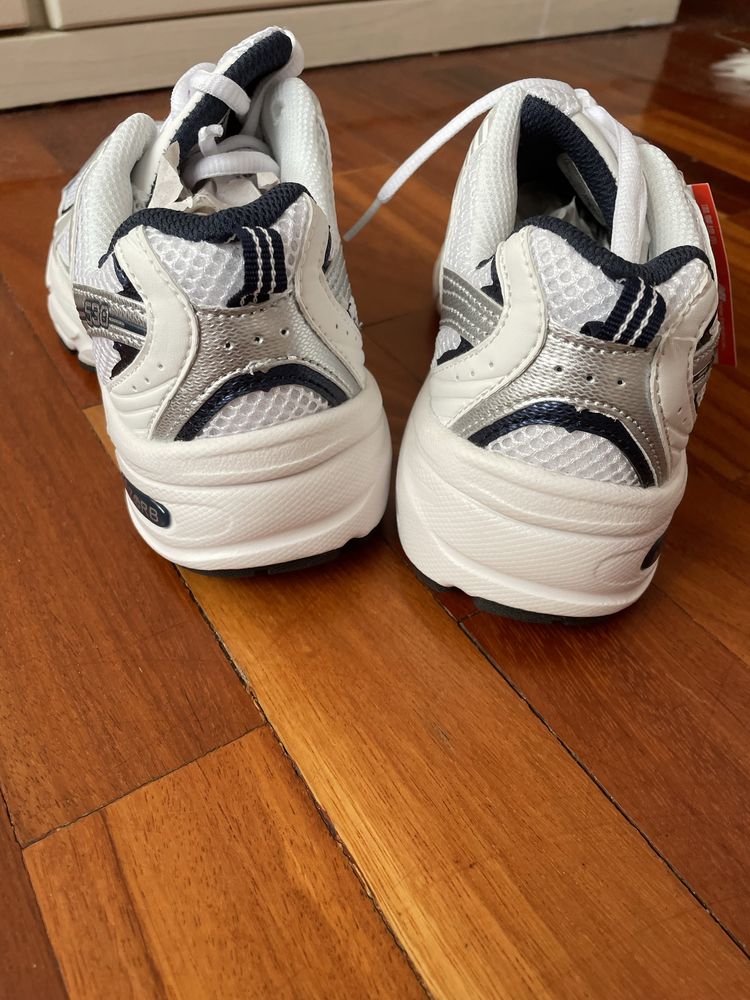 Sapatilhas New Balance 530