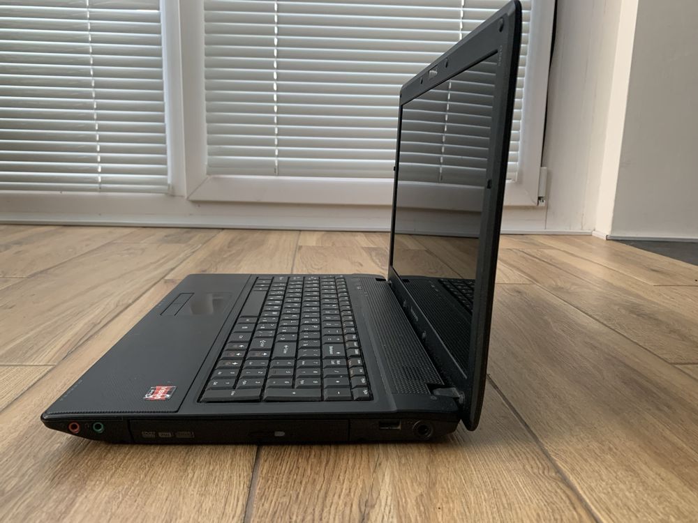Lenovo g 565 екран 15.6/ddr3 8gb/120 ssd/150hdd/ati Mobility Radeon.