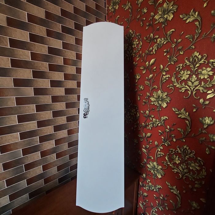 Продам шкаф  тумбочку у ванную