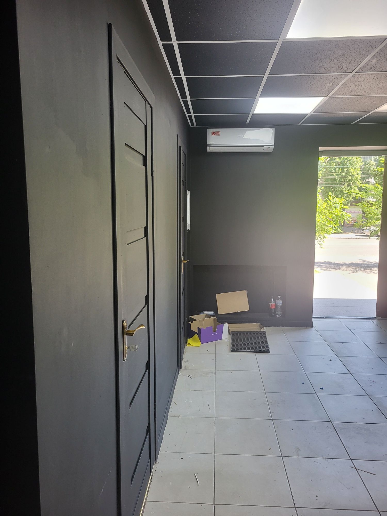 Продам нежитлове приміщення Калинова =Образцова