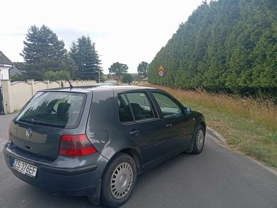 Volkswagen Golf zadbany benzynka Climatronic Mozliwa zamiana!