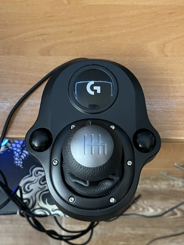 Продам ігрове кермо Logitech g920+shifter