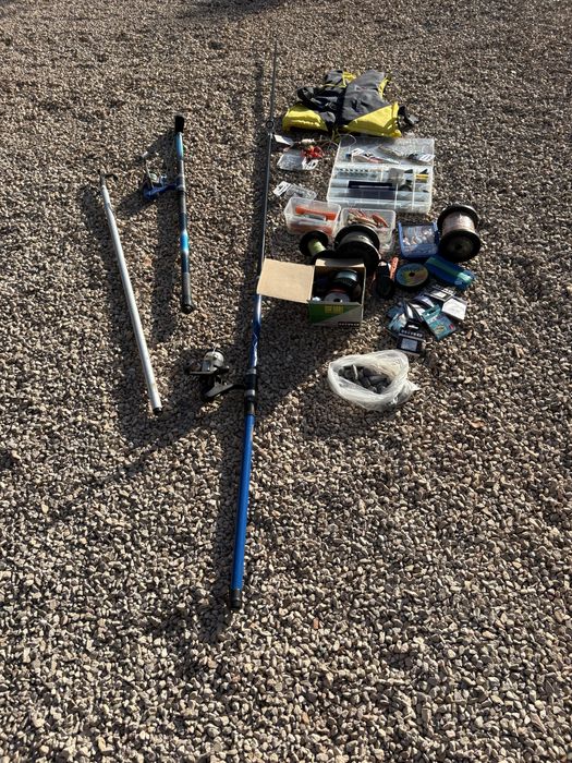 materiais de pesca, vendo tudo junto