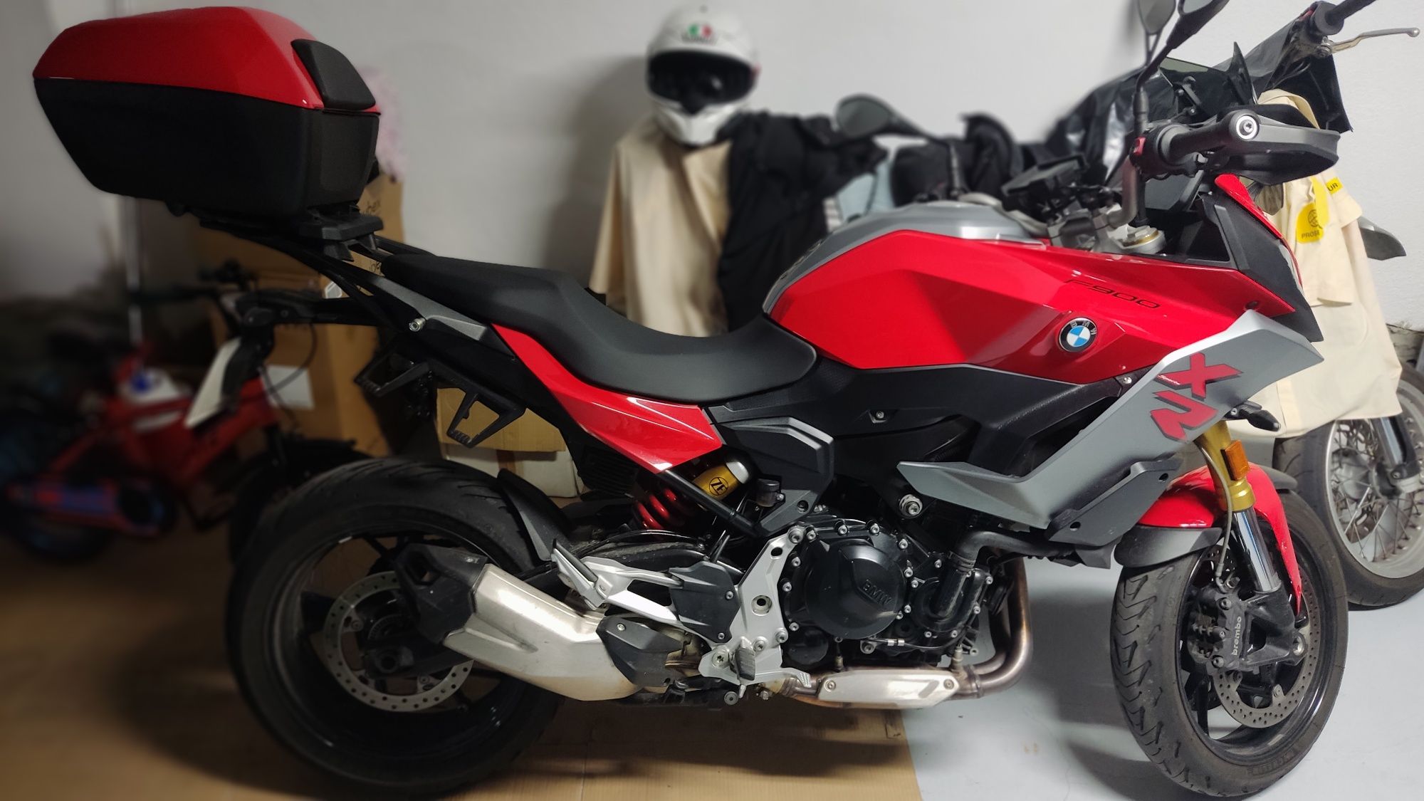 BMW F 900 XR (Como nova)