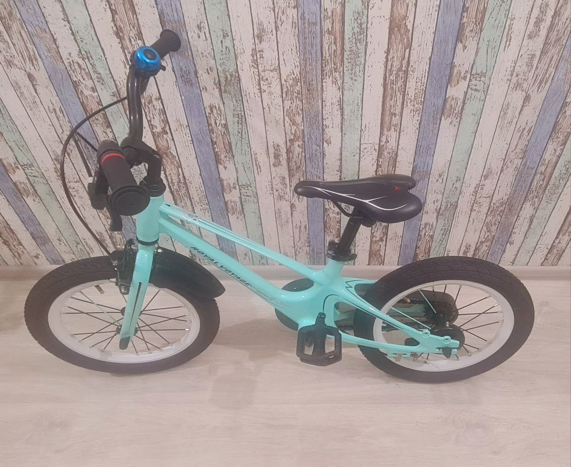 Дитячий Велосипед з кошиком і бічними колесами ROYAL VOYAGE SHADOW 16