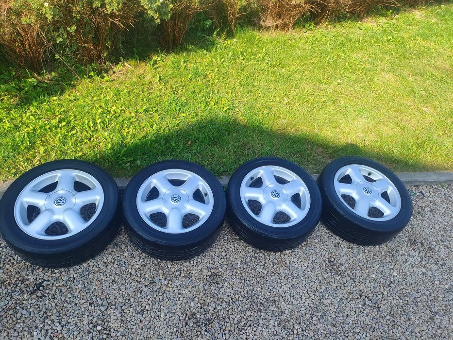 VW GOLF PASSAT B4 B3 ALUFELGI FELGI ALUMINIOWE R15 4X100 ET35 6J15H2
