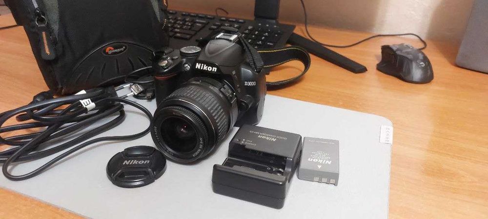 Nikon D3000 18-55 VR Kit