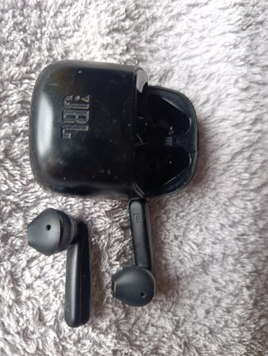JBL Tune 225 TWS
