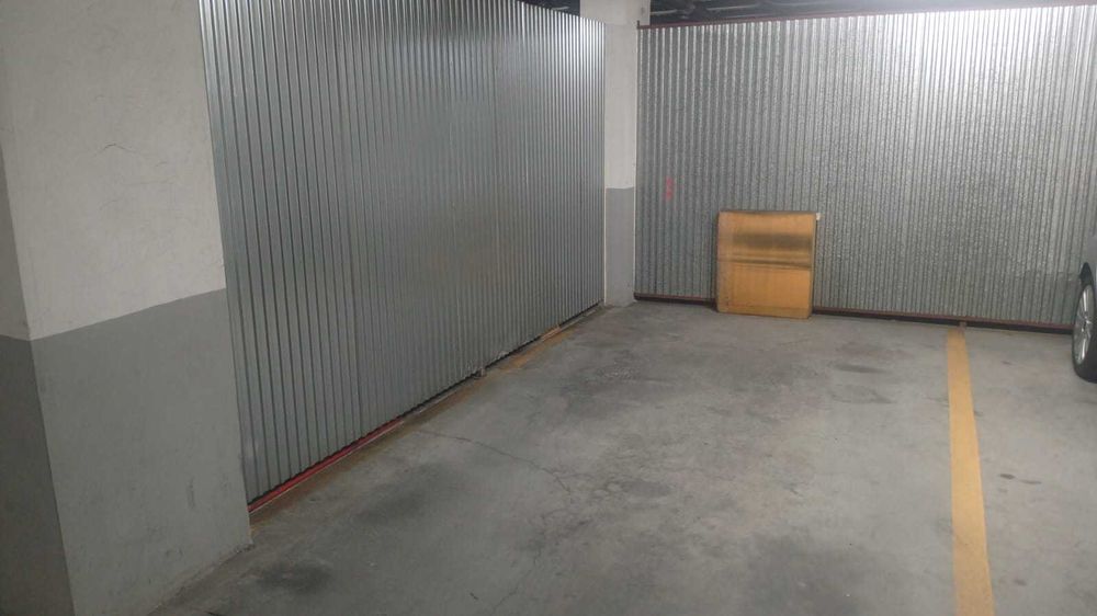 Lugar de garagem (aberto) Ericeira