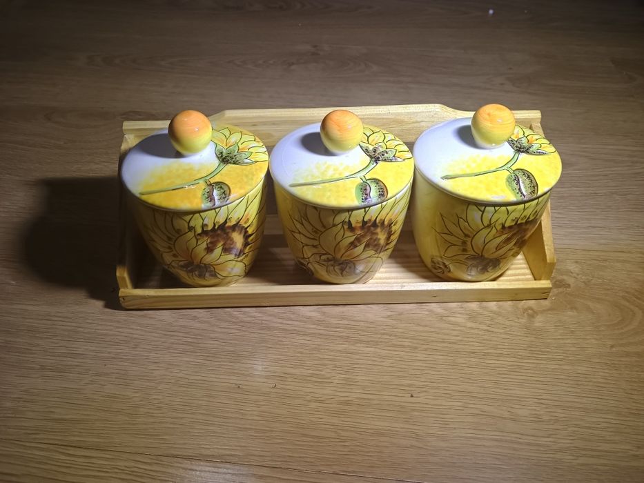 Набір  керамических банокчок для збереження цукру, солі та перця