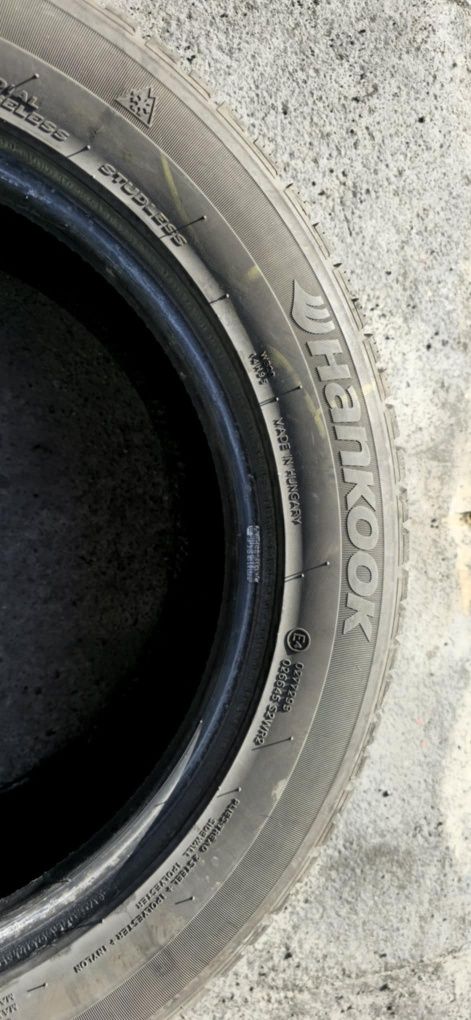 Opony zimowe Hankok 4szt 215/ 55/ 16 w dobrym stanie