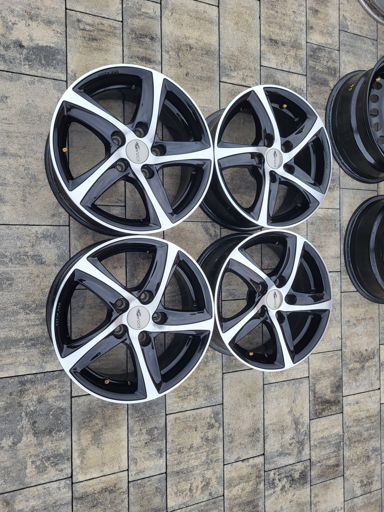 Felgi aluminiowe 15" 5x110 ET38 OPEL Meriva Astra Vectra Zafira IGŁA !