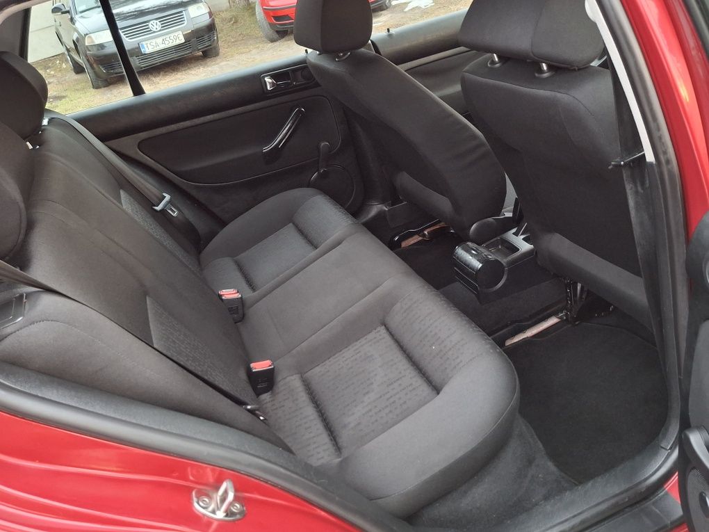 Vw Golf 4 1.6 benzyna Stan bdb do jazdy .