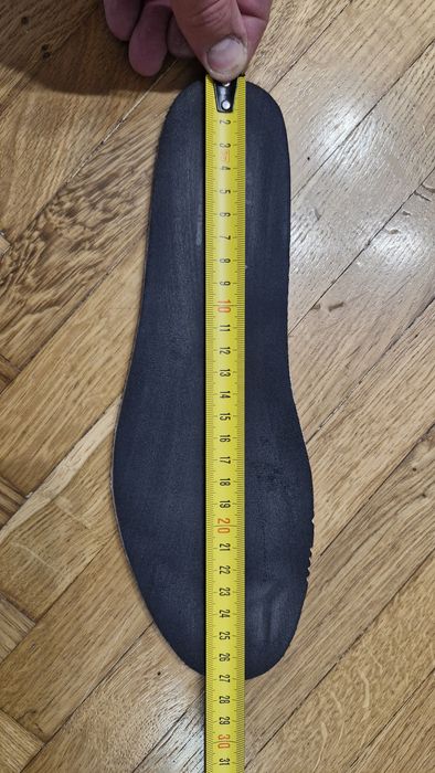 Кросівки Adidas Oznova.Розмір 42.5