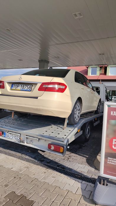 Usługi transportowe, auto holowanie, laweta, przyczepa, pomoc drogowa