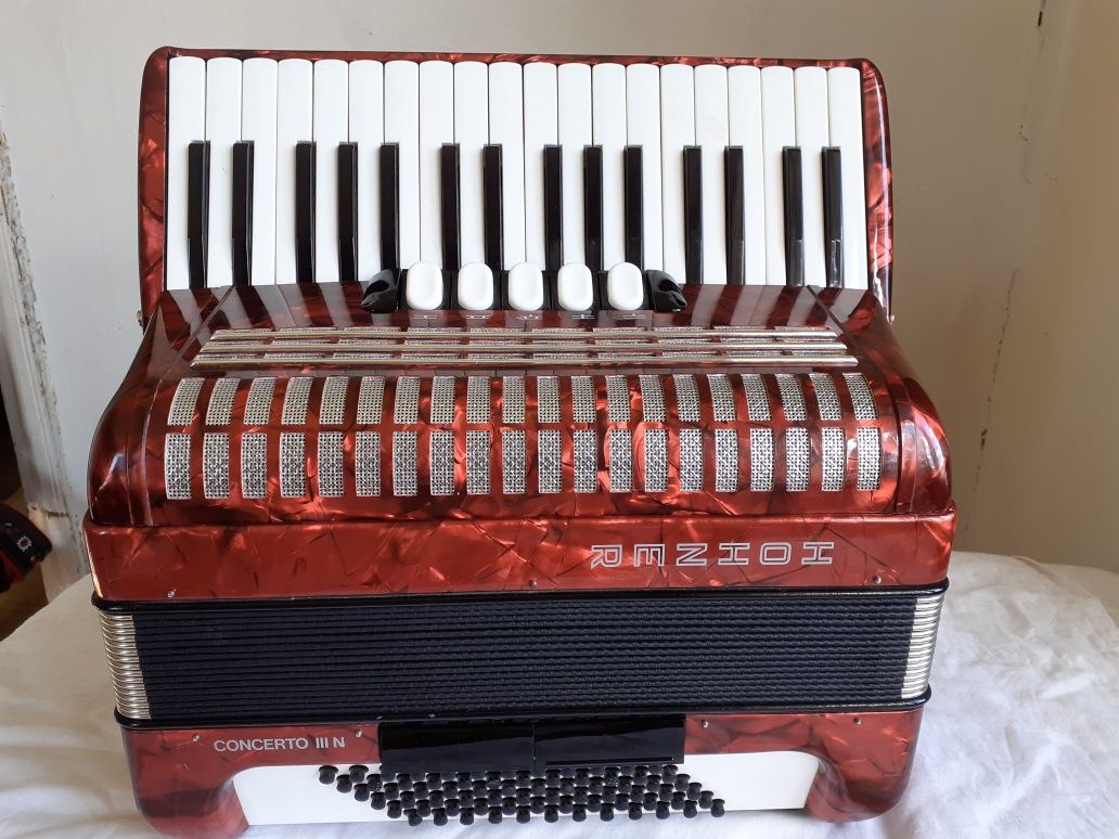 Akordeon Hohner Concerto 3 jak nowy