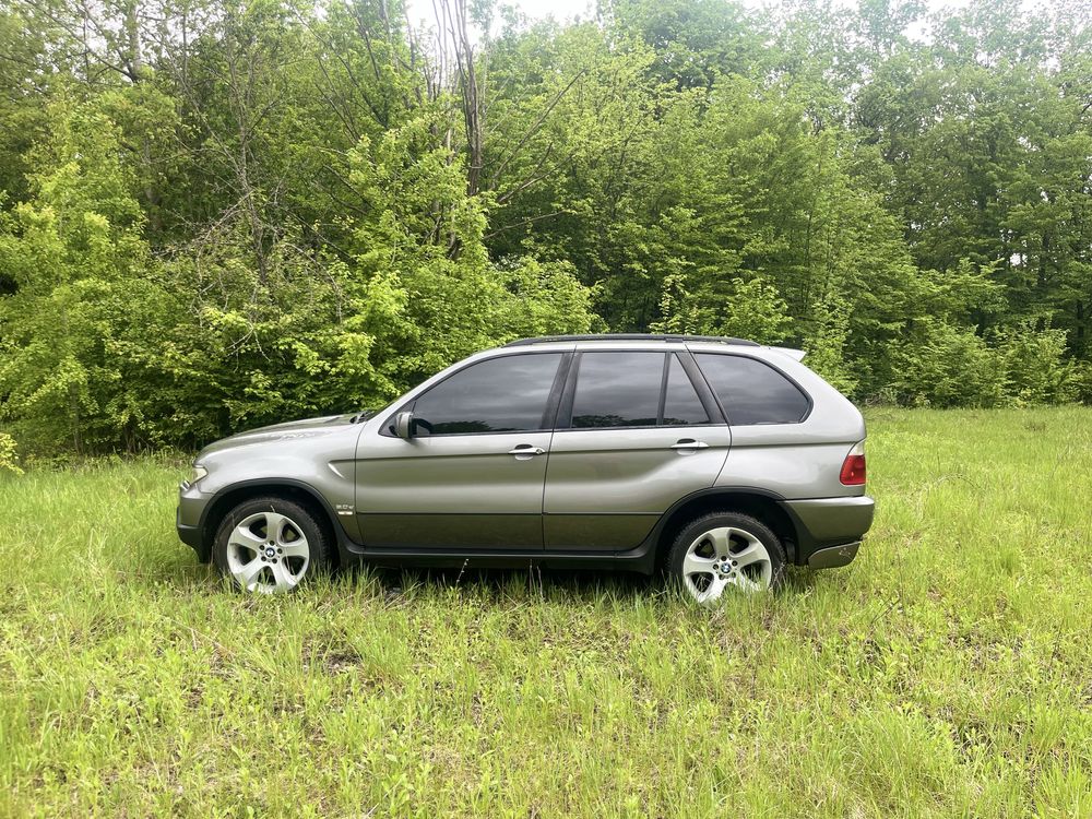 Продам BMW X5 в доброму стані