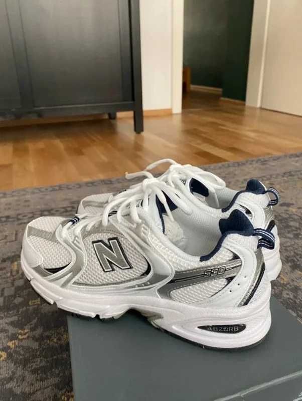 Biały^mieć nadzieję^NewBalance530^UnisexTrampki Roz.41.5