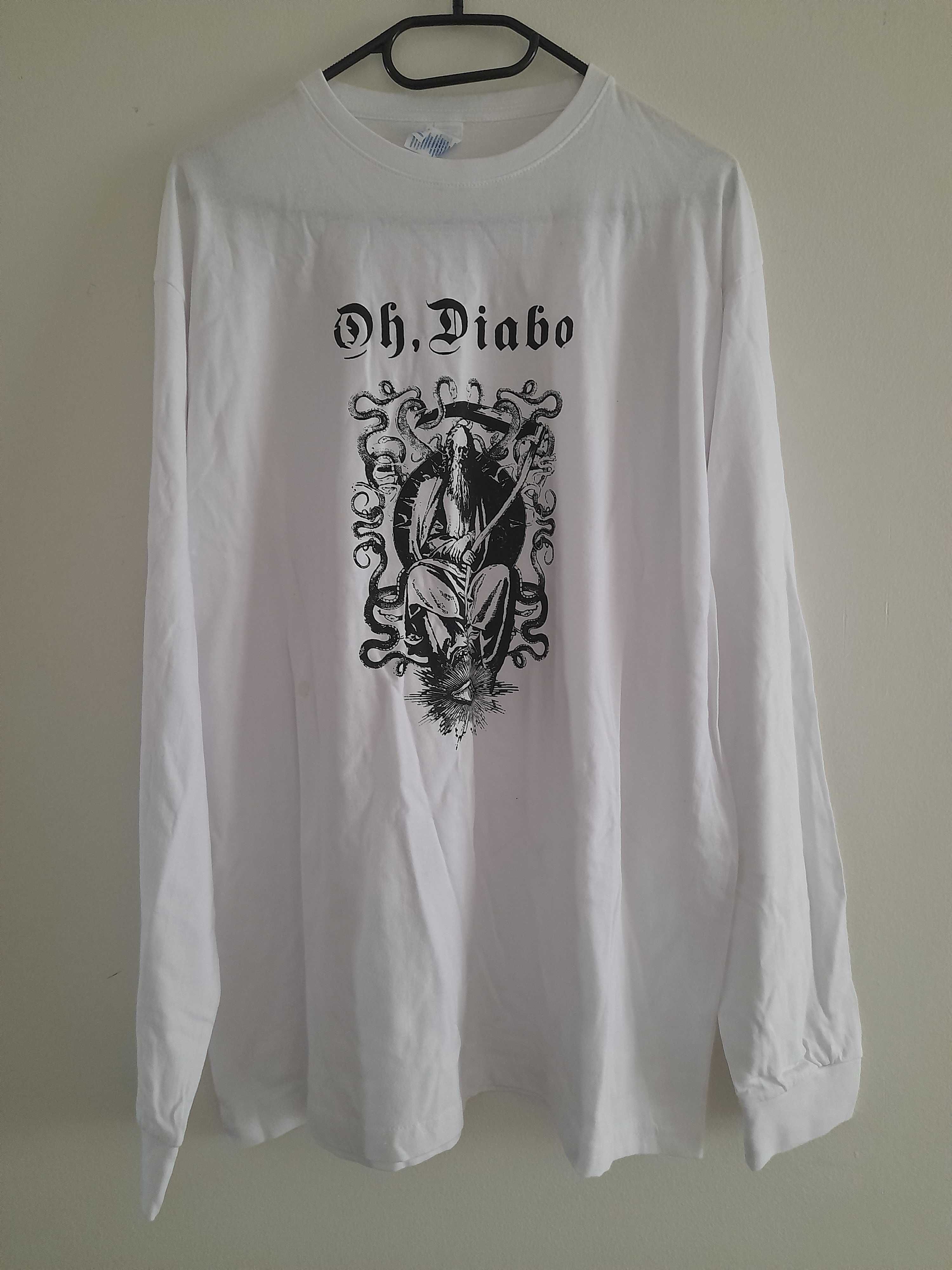 T-shirt com Mangas "THE SKULL"