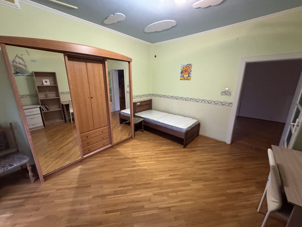 Будинок 2х поверхи Росвигово вулиця Набережна