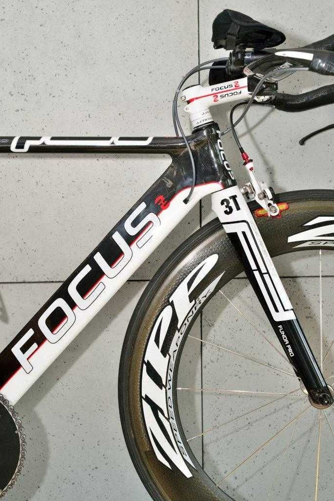 Rower szosowy Focus Izalco Chrono 2