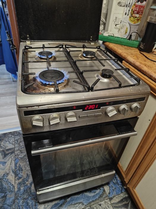 Kuchenka gazowa elektryczny piekarnik