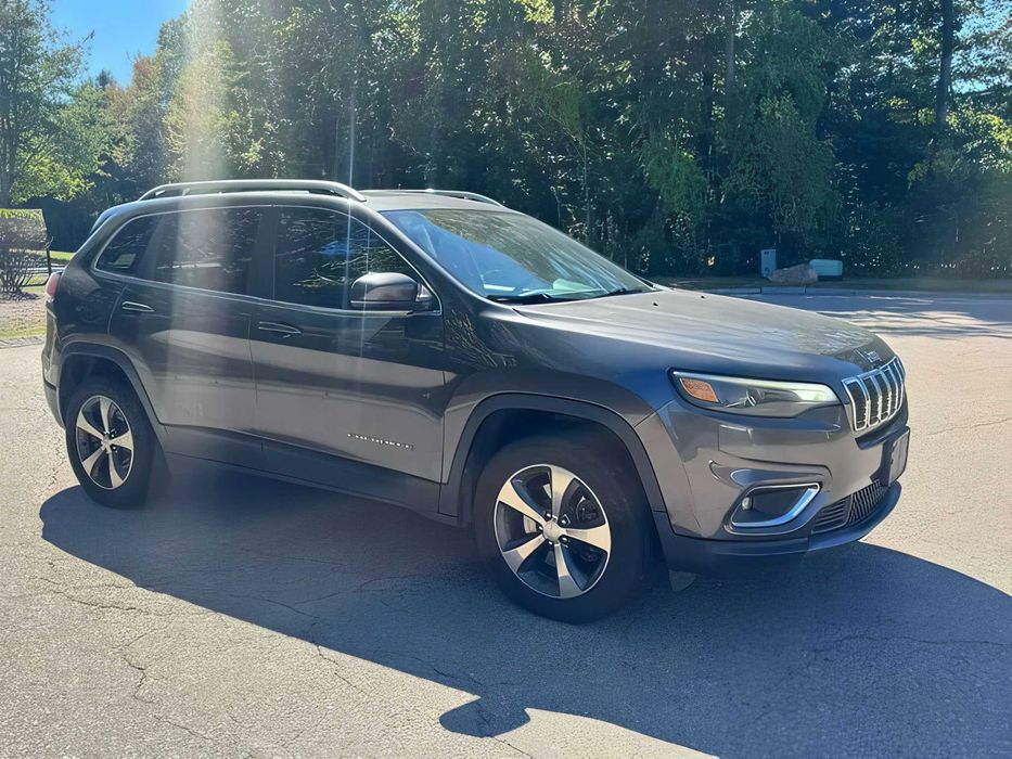 Jeep Cherokee      2019