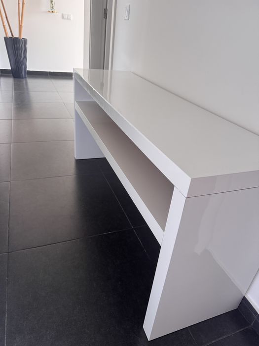 Aparador / consola ikea como nova