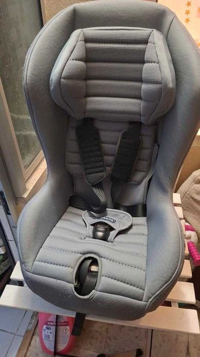 Cadeira Auto Chicco Xpace – Grupo 1 (9 a 18 kg)