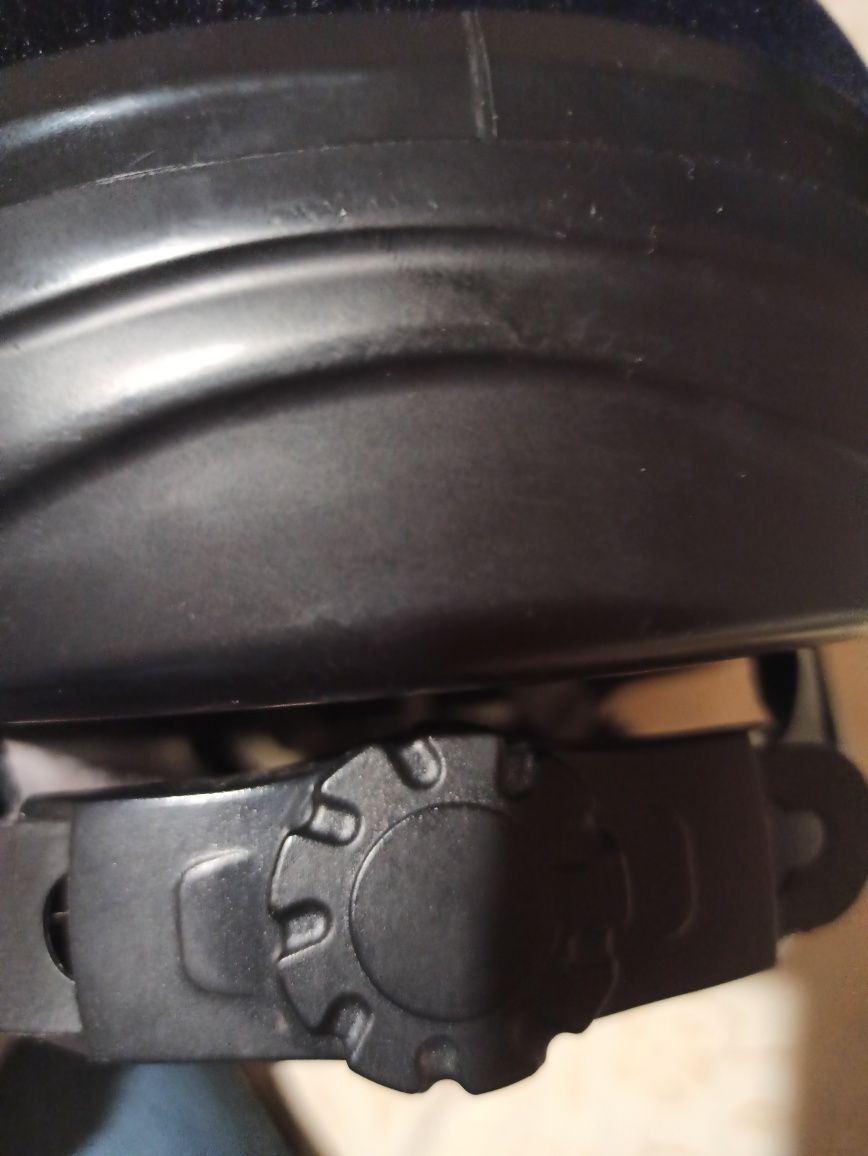 Kask jeździecki czarny