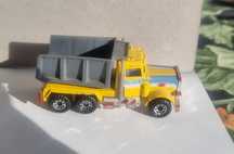autko PRL matchbox Peterbilt pace wywrotka