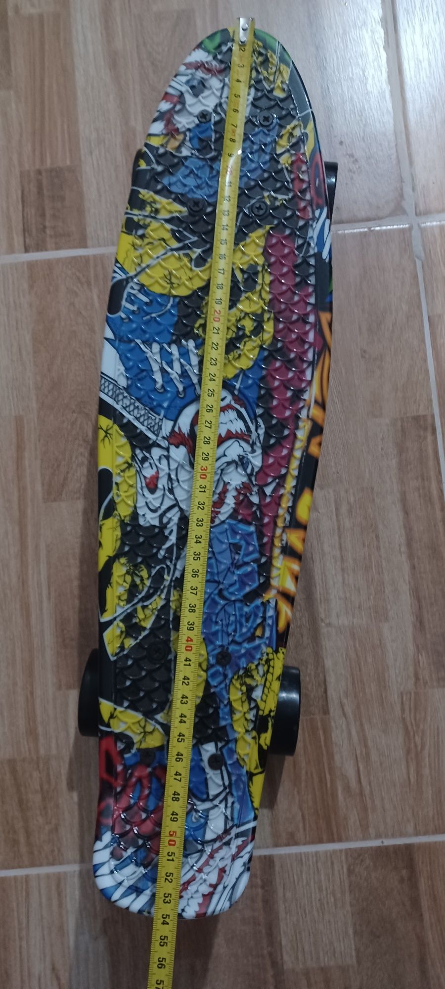 Skate colorido para criança